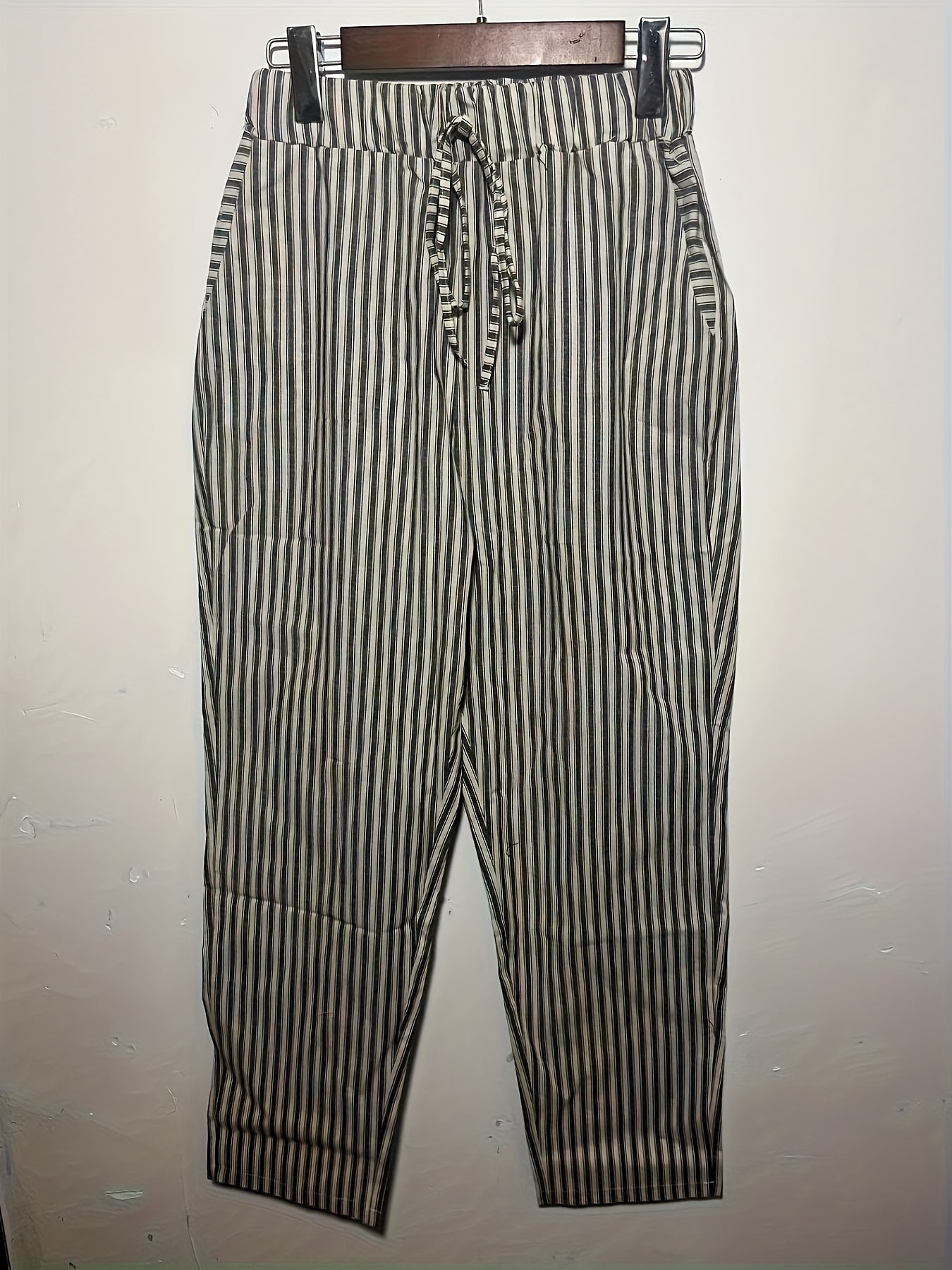 Sanna™ – Vide bukser med elegant stripe
